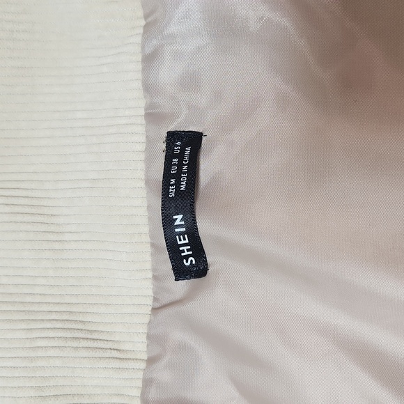 Shein Cropped Vest - Picture 4 of 6